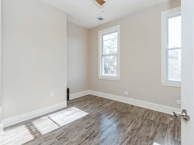 302 Union St #3 — Photo 16