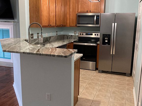 2nd image of 106 Jardin De Mer Pl #106