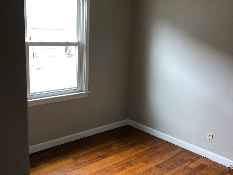 1426 Vernon St — Photo 5
