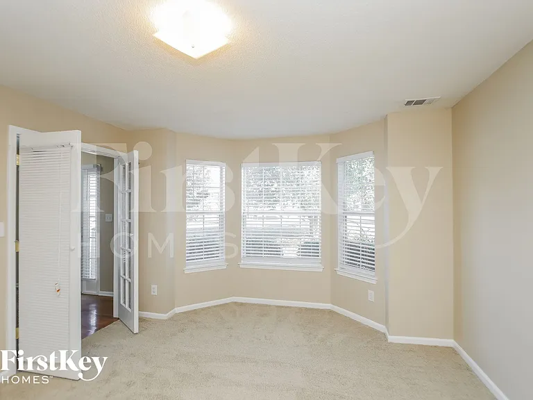3103 Lonetree Point — Photo 5