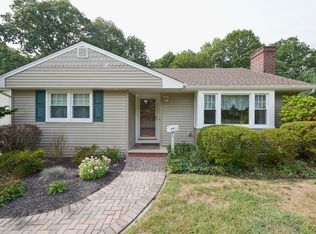 96 Woodside Dr, Red Bank, NJ 07701
