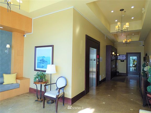 4th image of 7104 S 265th St NW #212