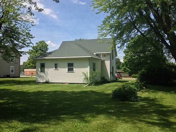 3rd image of 1308 S Elm St