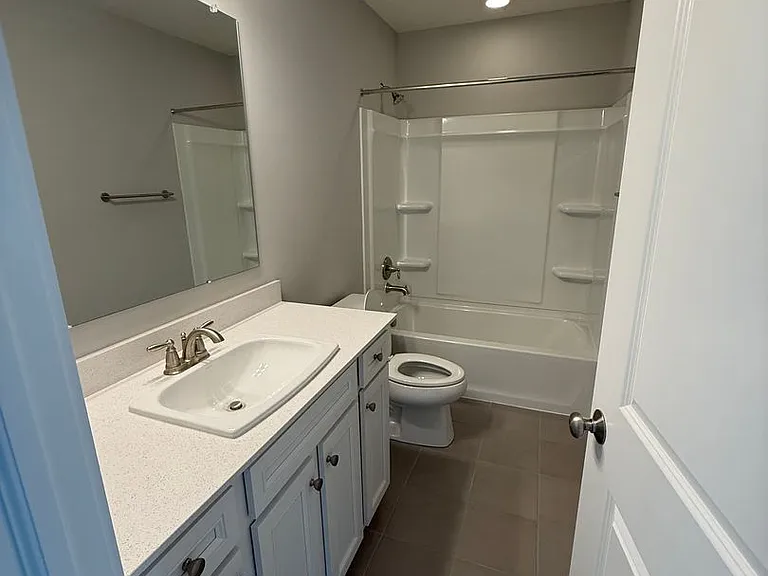 6053 Miranda Ln — Photo 22