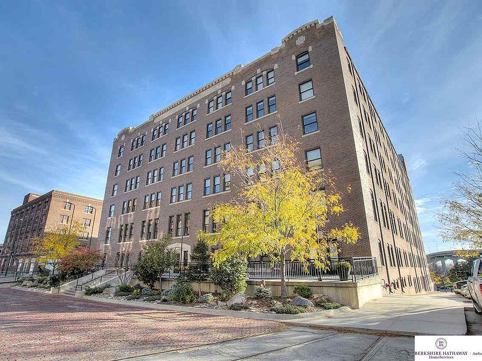 1st image of 105 S 9th St APT 401
