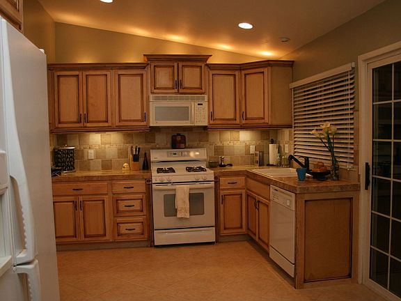 Brand new cabinets with upper and lower cabinet lighting, recessed lighting
