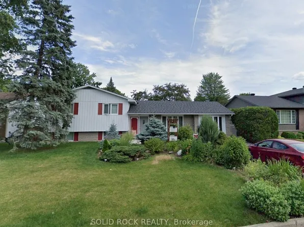 26 Ettrick Cres, Ottawa, ON K2J 1G1