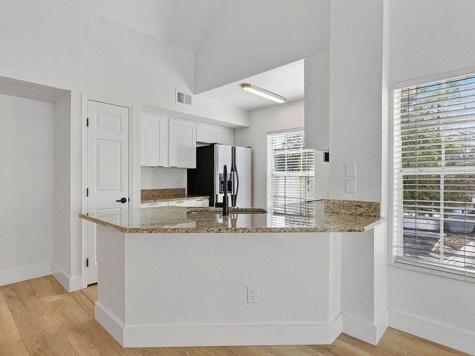 1st image of 13700 Richmond Park Dr N APT 1105
