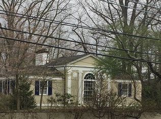 52 Roaring Brook Rd, Chappaqua, NY 10514