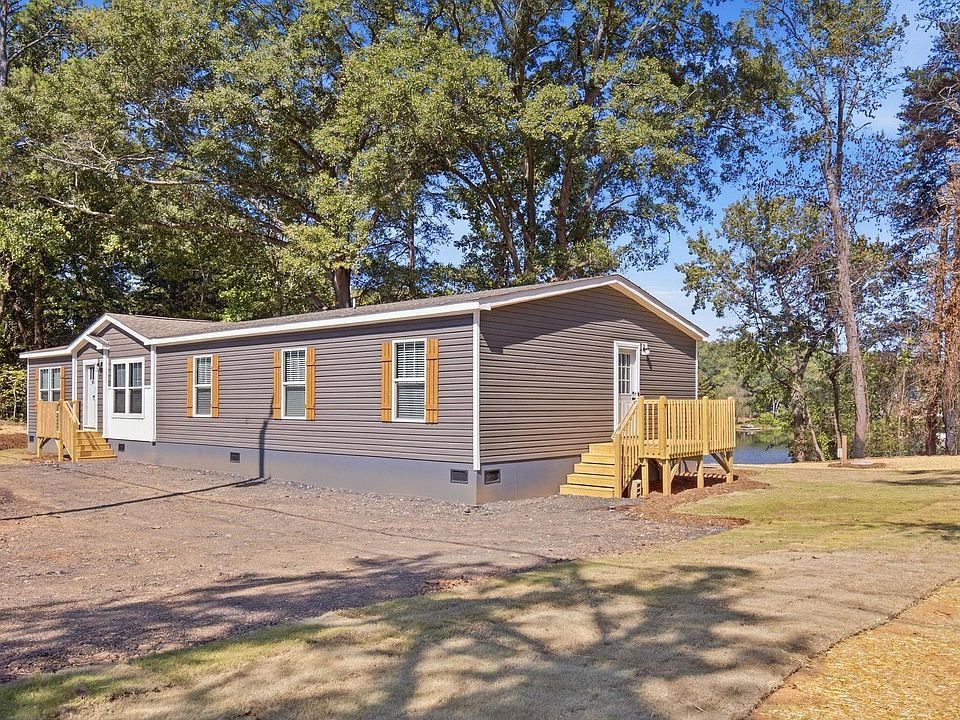 1st image of 438 Berry Shoals Rd