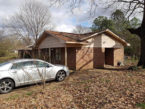 2nd image of 5297 Lakeview Cv