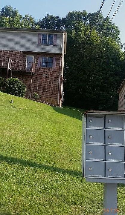 1st image of 2243 Forest Acres Dr #D