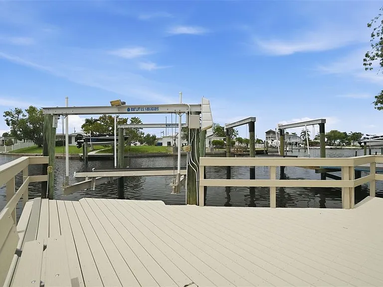 4436 Floramar Ter — Photo 27