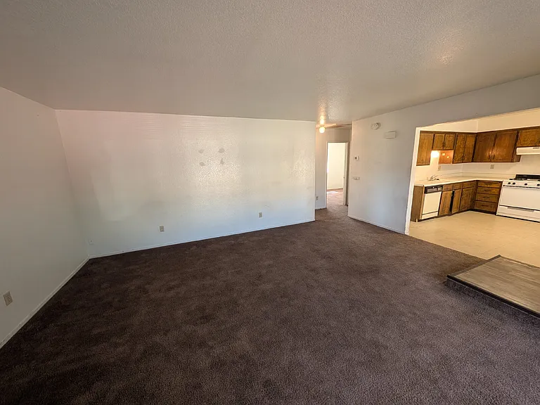 1409 Tomah Ave #B — Photo 2