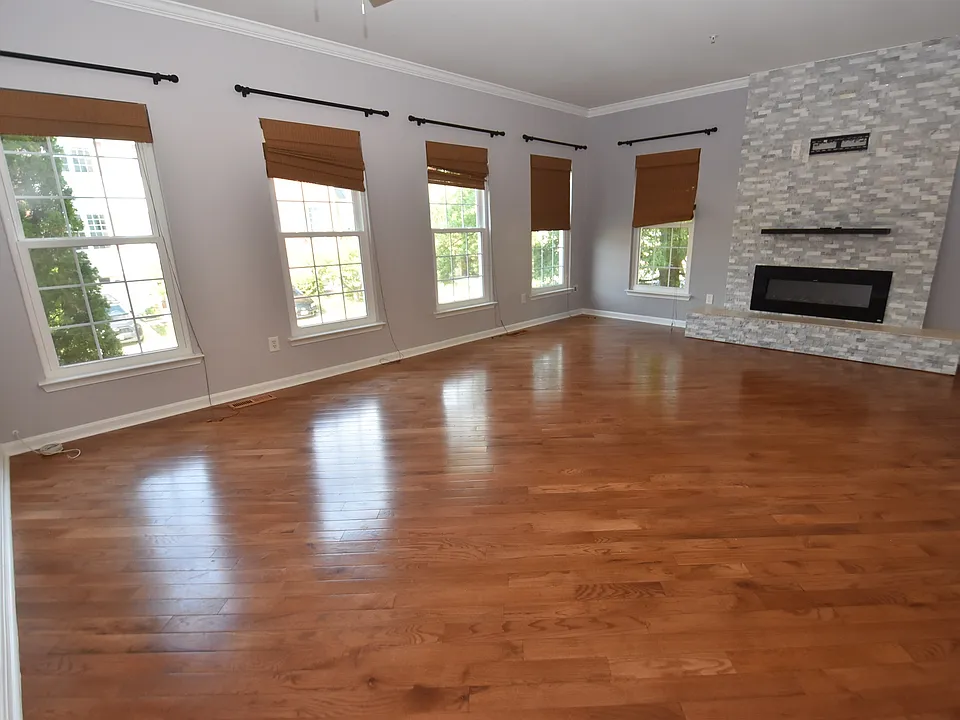 2711 Summers Ridge Dr