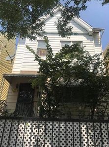 657 E 235th St, Bronx, NY, 10466