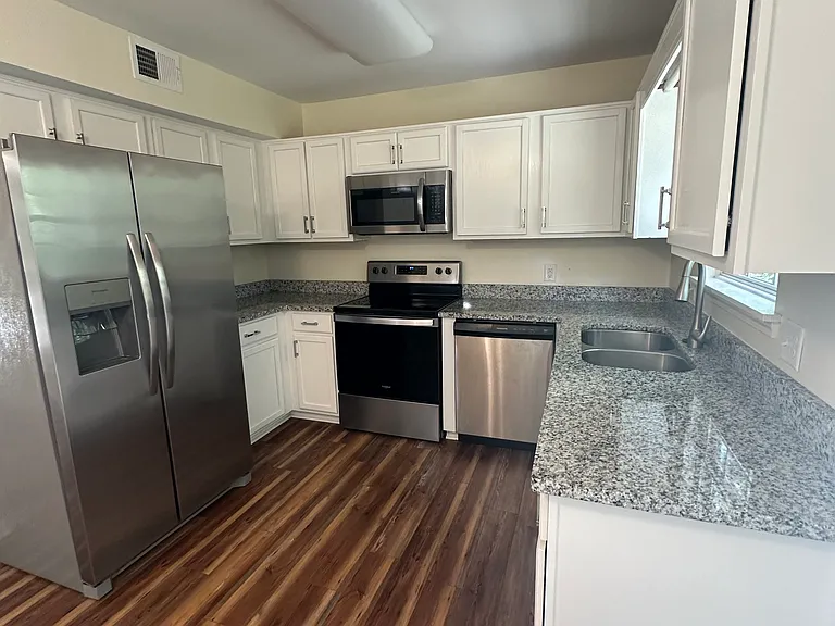 2203 1st Blvd #501 — Photo 3