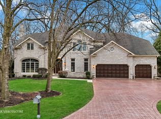 8S311 Shires Ct, Naperville, IL 60540