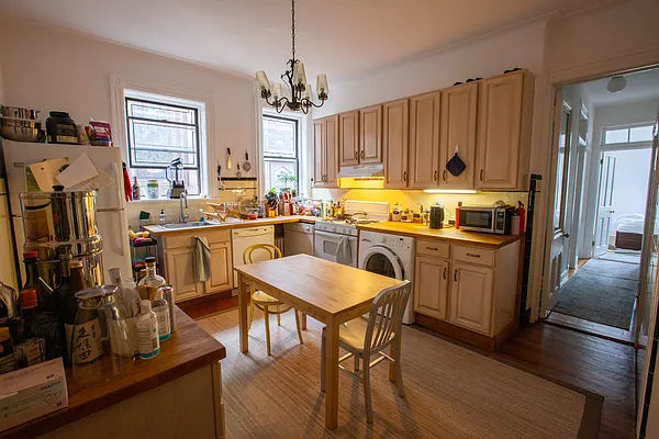 Rented by Mottier Enterprises Ltd. | media 37