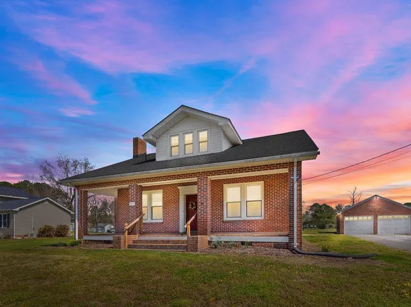 29007 N Main St, Newsoms, VA 23874