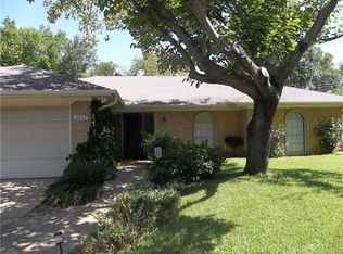 2217 Cambridge St, Corsicana, TX 75110