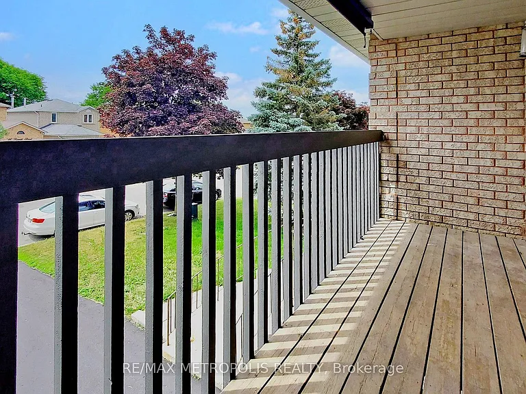 17 Porritt St #MAIN — Photo 33