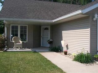 121 Addison Ct, Waterloo, IA 50701