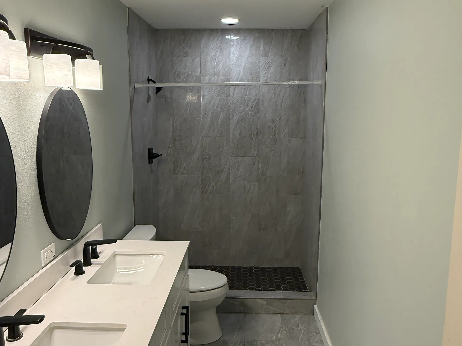 3 bed, 1750 sqft, $1,840 — Photo 3