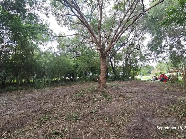 691 Piedmont Dr, Deltona, FL 32725