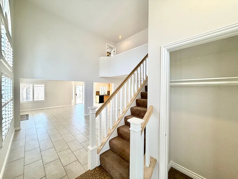 507 Lassa Way — Photo 5