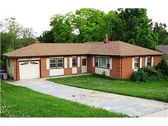 1214 Elderon Dr photo 1