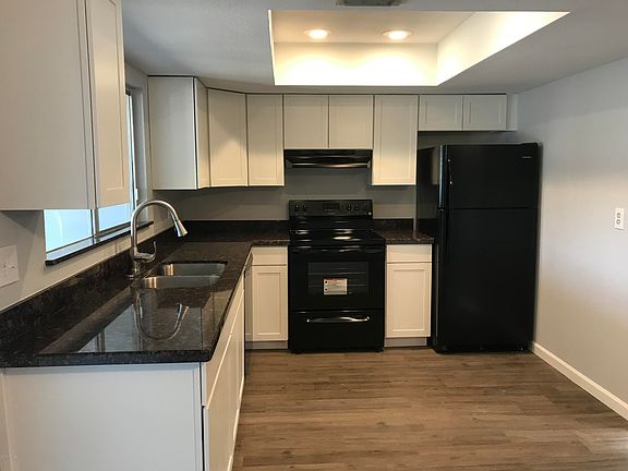 4th image of 7269 W Luke Ave