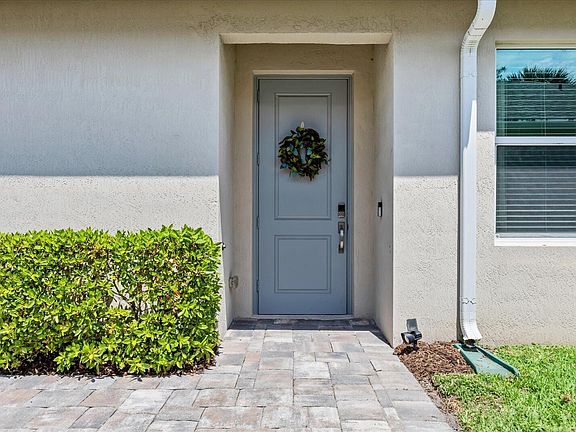 4th image of 5725 SE Kawana Trail