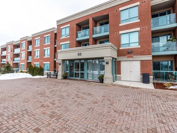 50 Via Rosedale Way #116, Brampton, ON L6R 3Z6