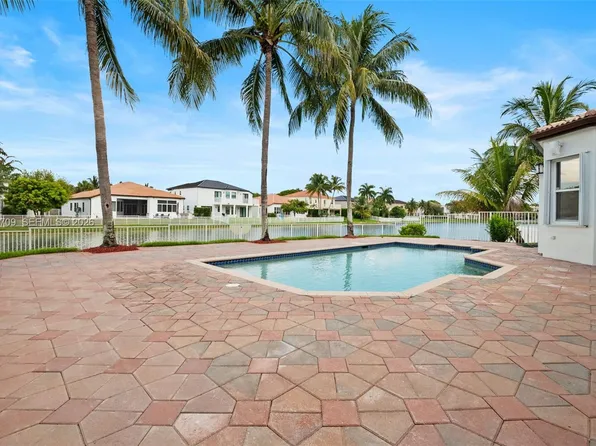 5168 SW 157th Ave, Hollywood, FL 33027