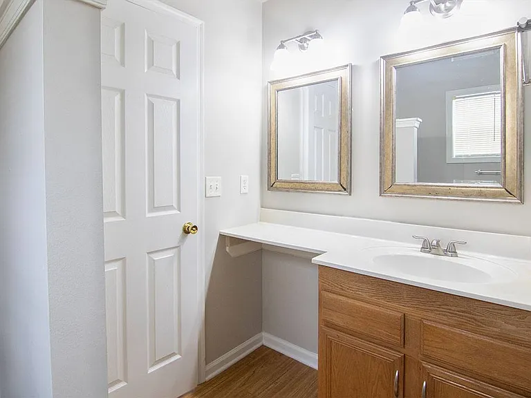 100 Georgetown Rd — Photo 11