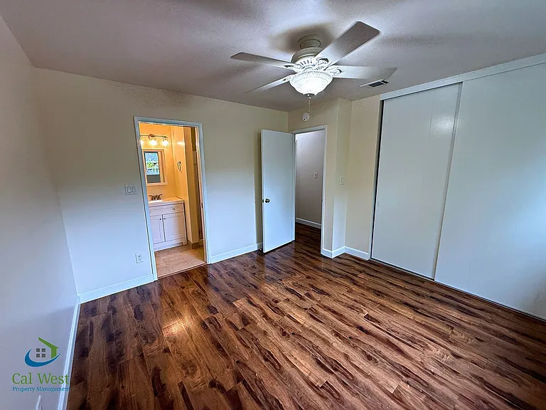 1370 Fernwood Ln — Photo 21