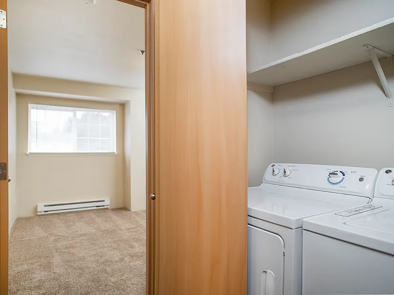 2 Bed 2 Bath - Deluxe - 1,064 SqFt 2 Bed 2 Bath - Deluxe - 1,064 SqFt