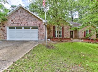 8314 Kahala Dr, Diamondhead, MS 39525