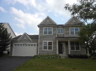 2724 Moraine Valley Rd, Wauconda, IL 60084