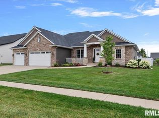 3609 Deer Run Dr, Springfield, IL 62711