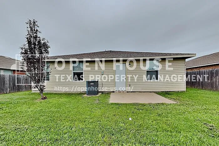 1417 Erin Dr — Photo 18