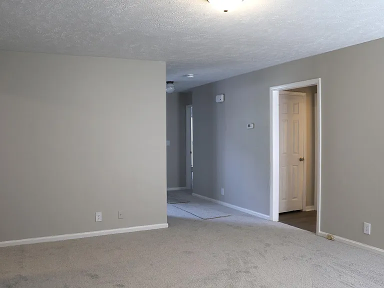 4900 Independence Blvd #11 — Photo 10