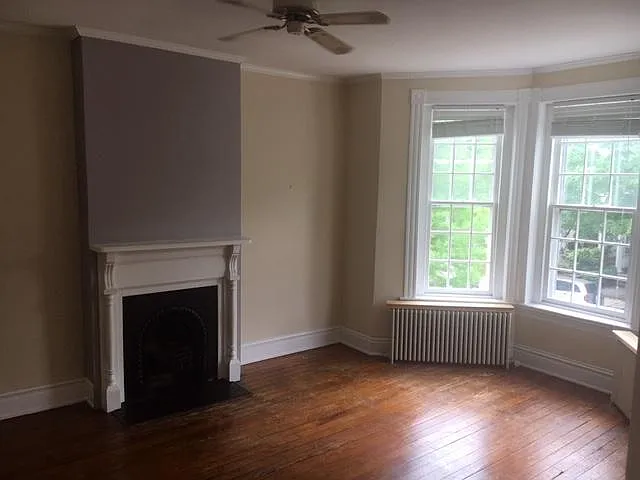 2 bed, 1000 sqft, $1,650 — Photo 3