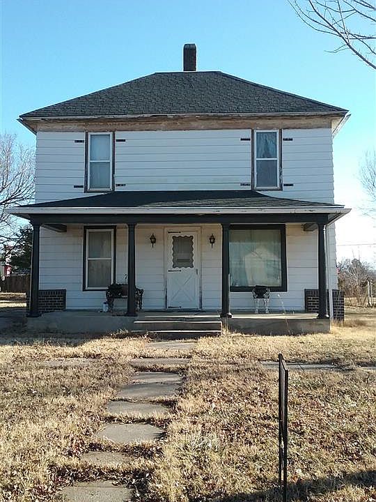 1st image of 112 S Oak St