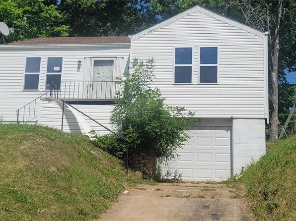 2998 Walton Rd, Saint Louis, MO 63114