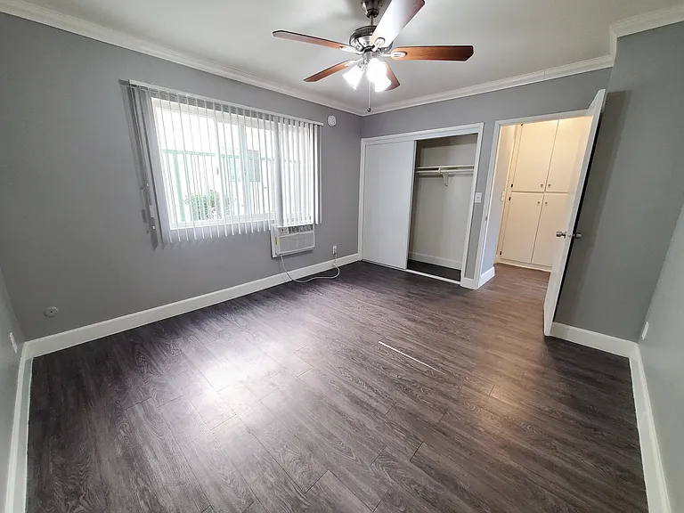 1600 N Bronson Ave — Photo 17