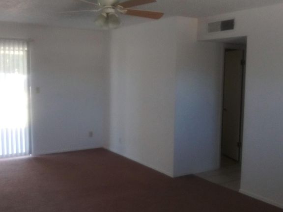 5th image of 3133 Jarvis Dr