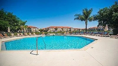 3 bed, 1310 sqft, $2,650 — Photo 4