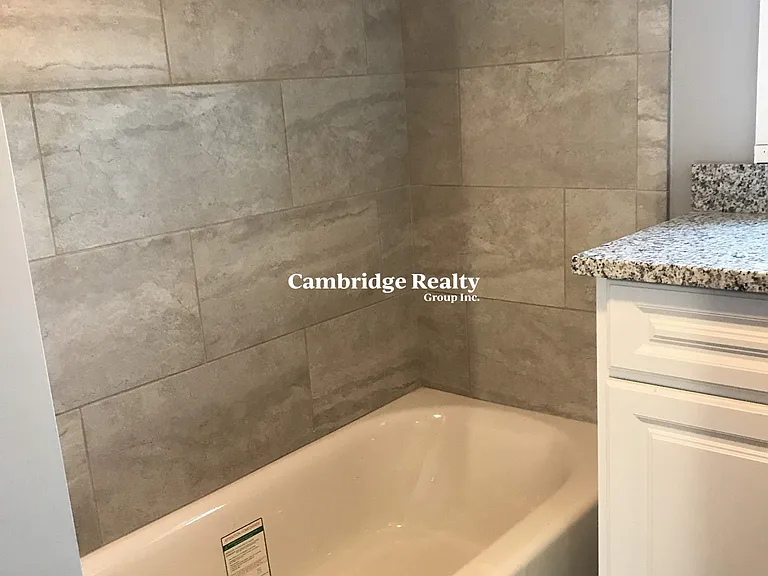 287 Beacon St #2T — Photo 12